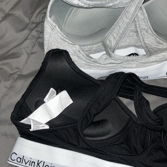 Calvin Klein t shirt bra - Picture 4 of 5